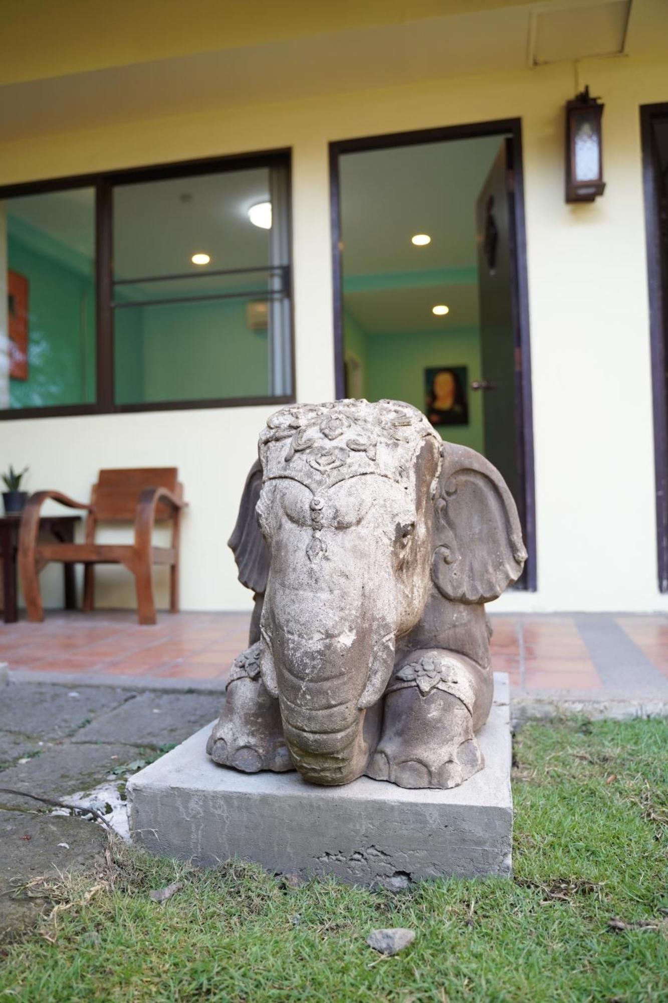 Elegant Lanna Guesthouse Chiang Mai Zewnętrze zdjęcie